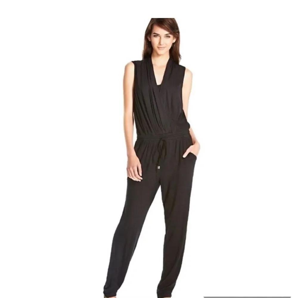 NWT Mossimo Supply Co. Black Sleeveless Jumper Size S